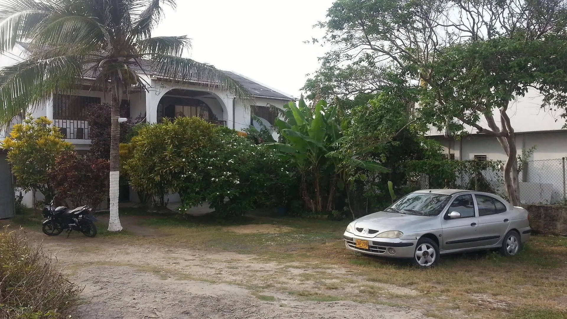 Ground Road Native Place San Andrés