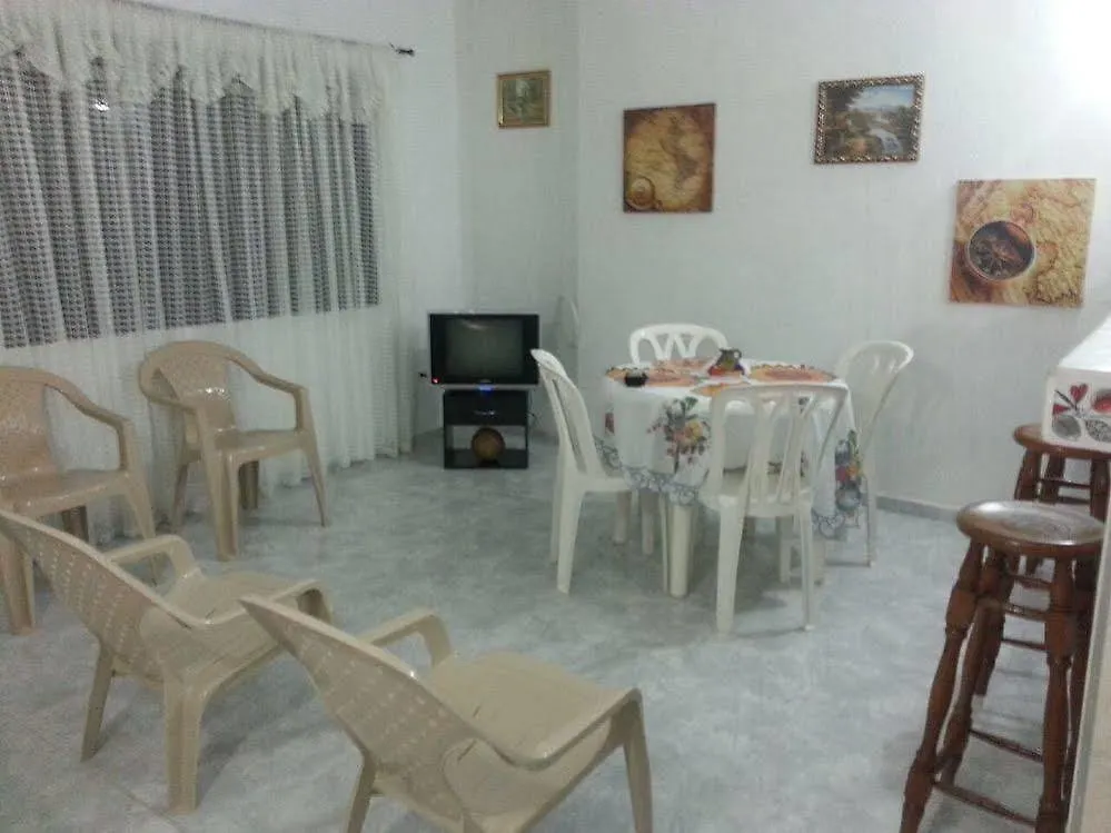 Ground Road Native Place San Andrés 2*,